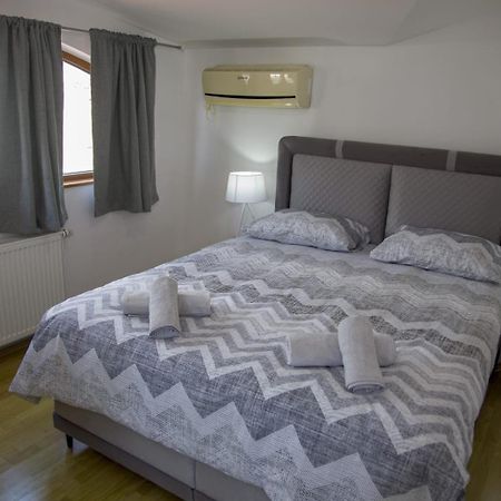 Apartmani Kamelia موستار المظهر الخارجي الصورة